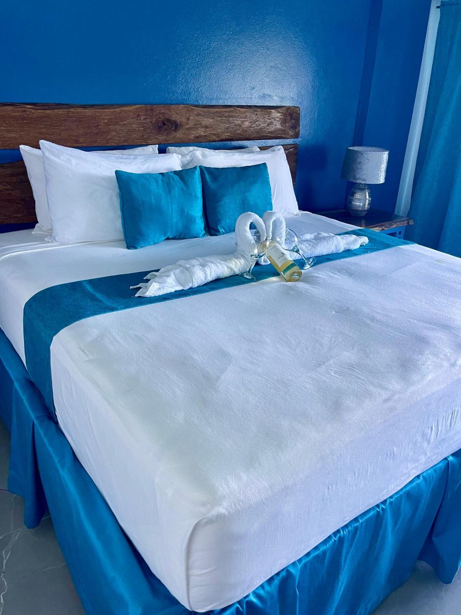 Sand And Tan Beach Hotel Ocho Rios Luaran gambar