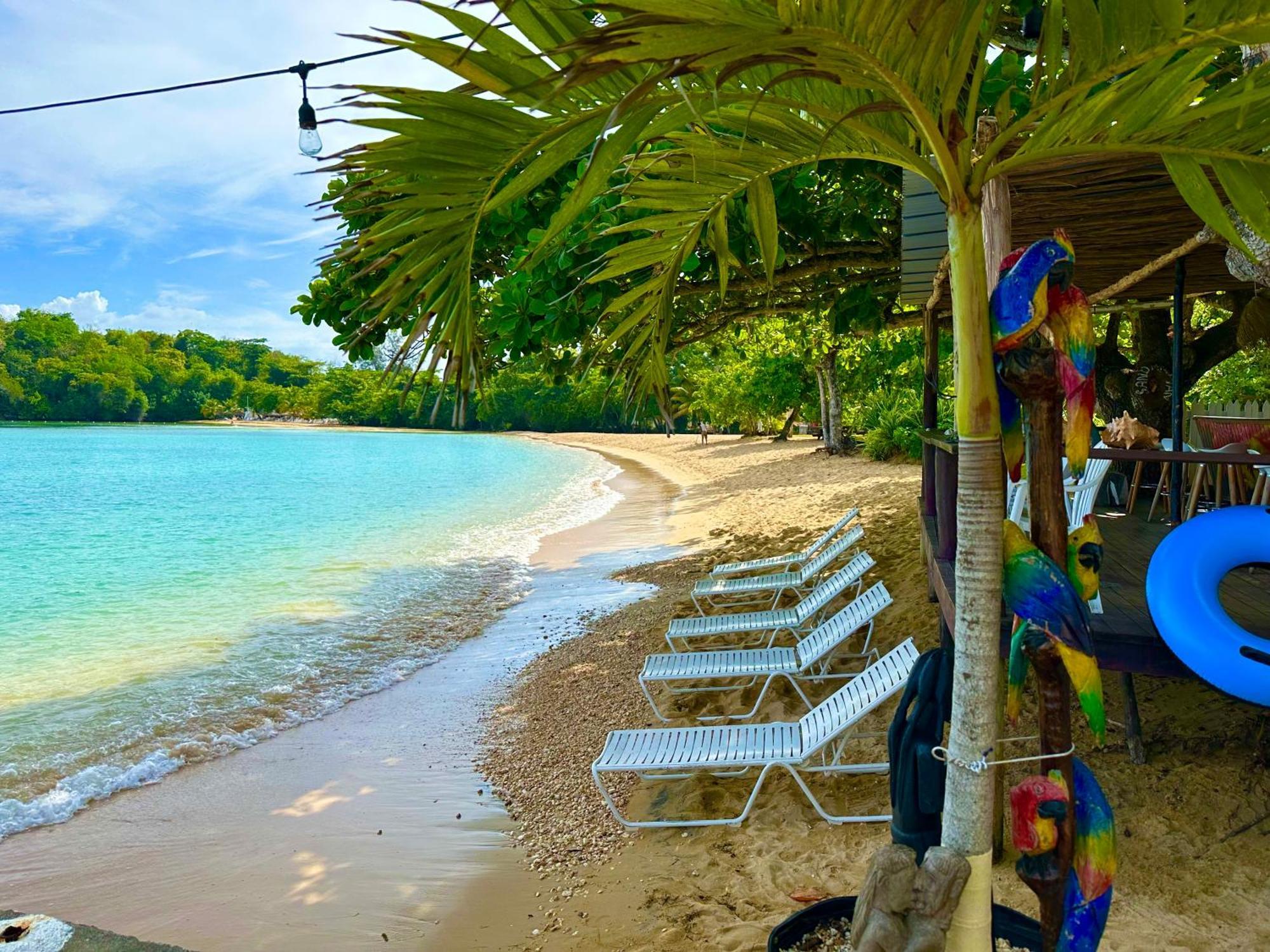 Sand And Tan Beach Hotel Ocho Rios Luaran gambar